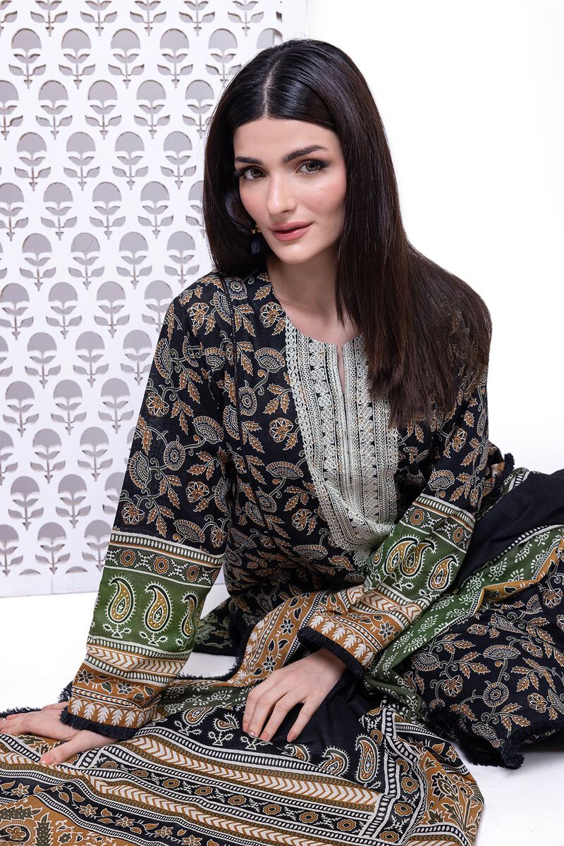 Light Khaddar | Embroidered | Khaadi