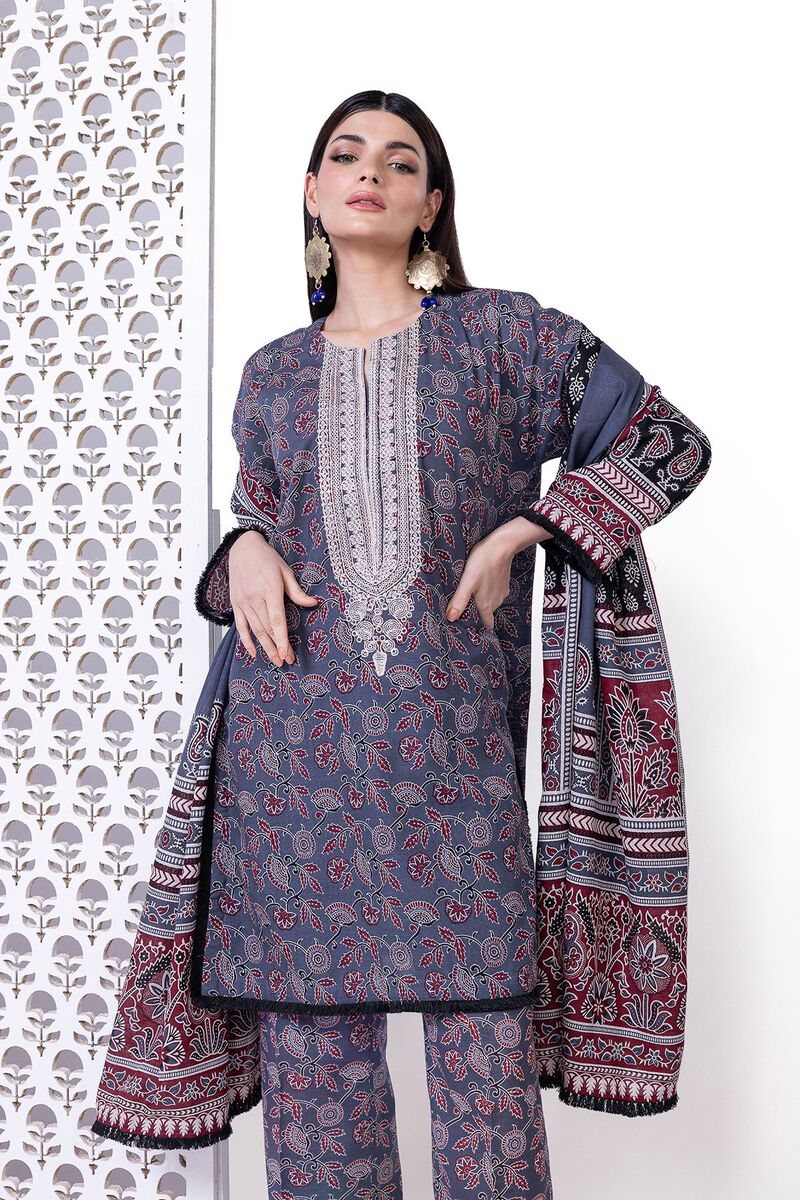 Light Khaddar | Embroidered | Khaadi