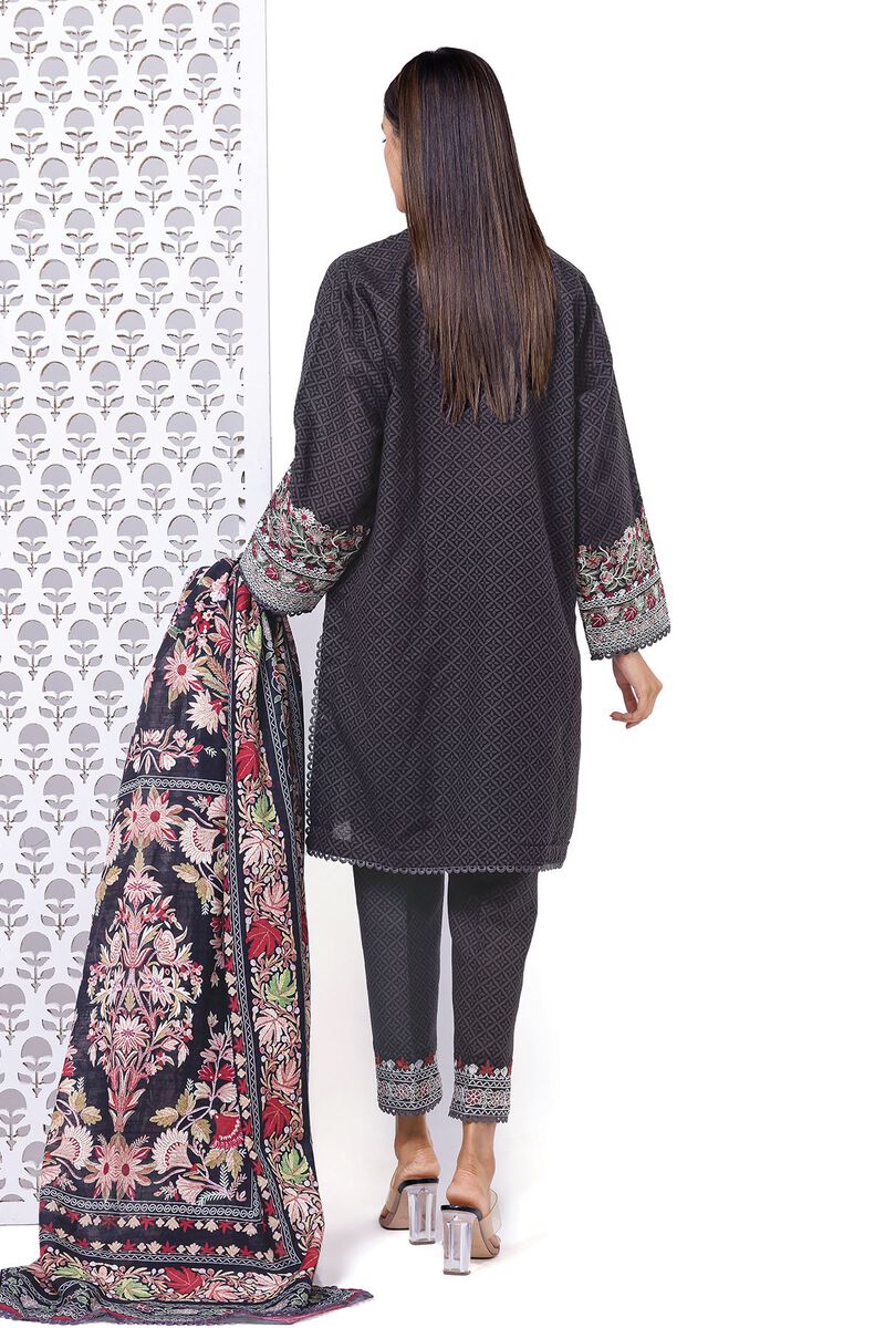 Light Khaddar | Embroidered | Khaadi