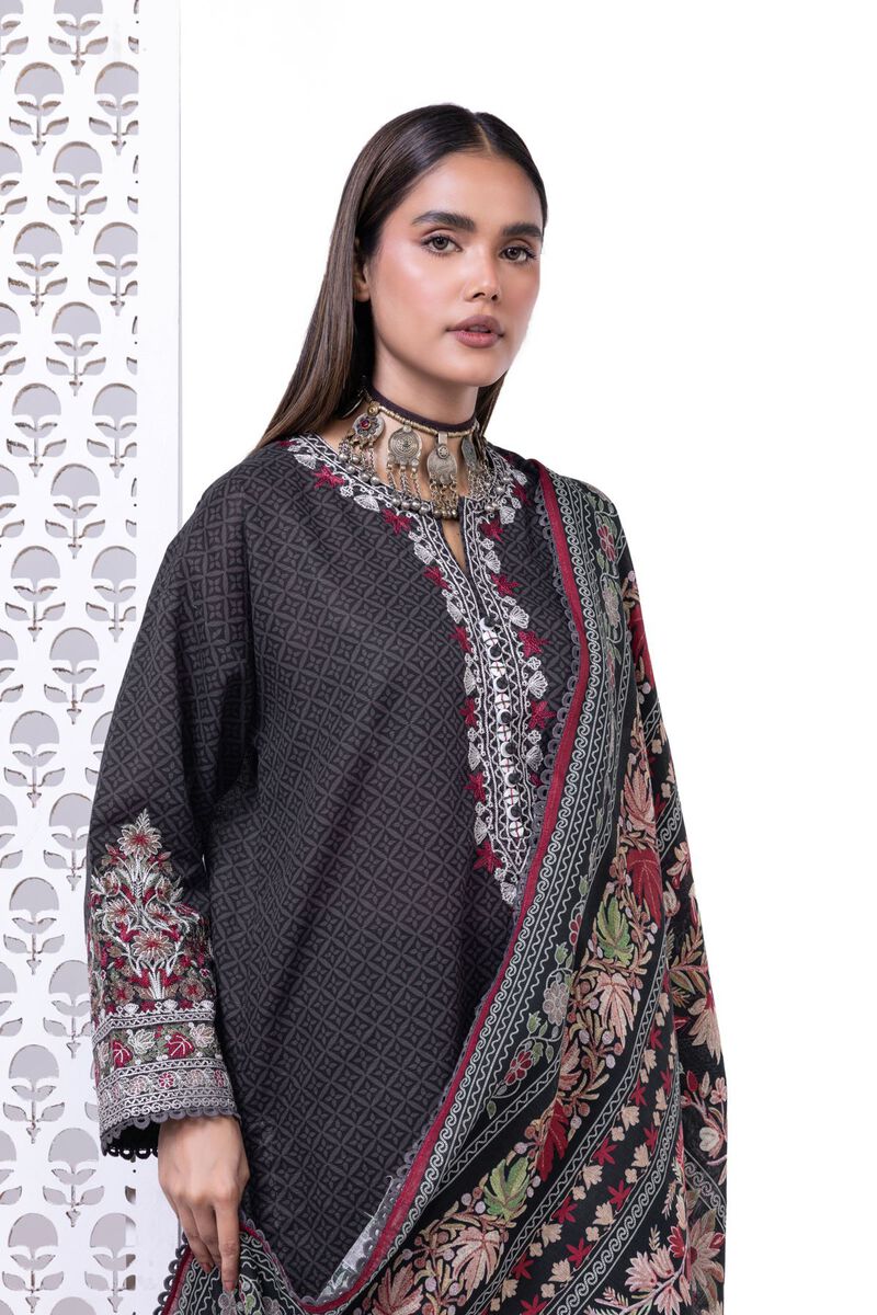 Light Khaddar | Embroidered | Khaadi