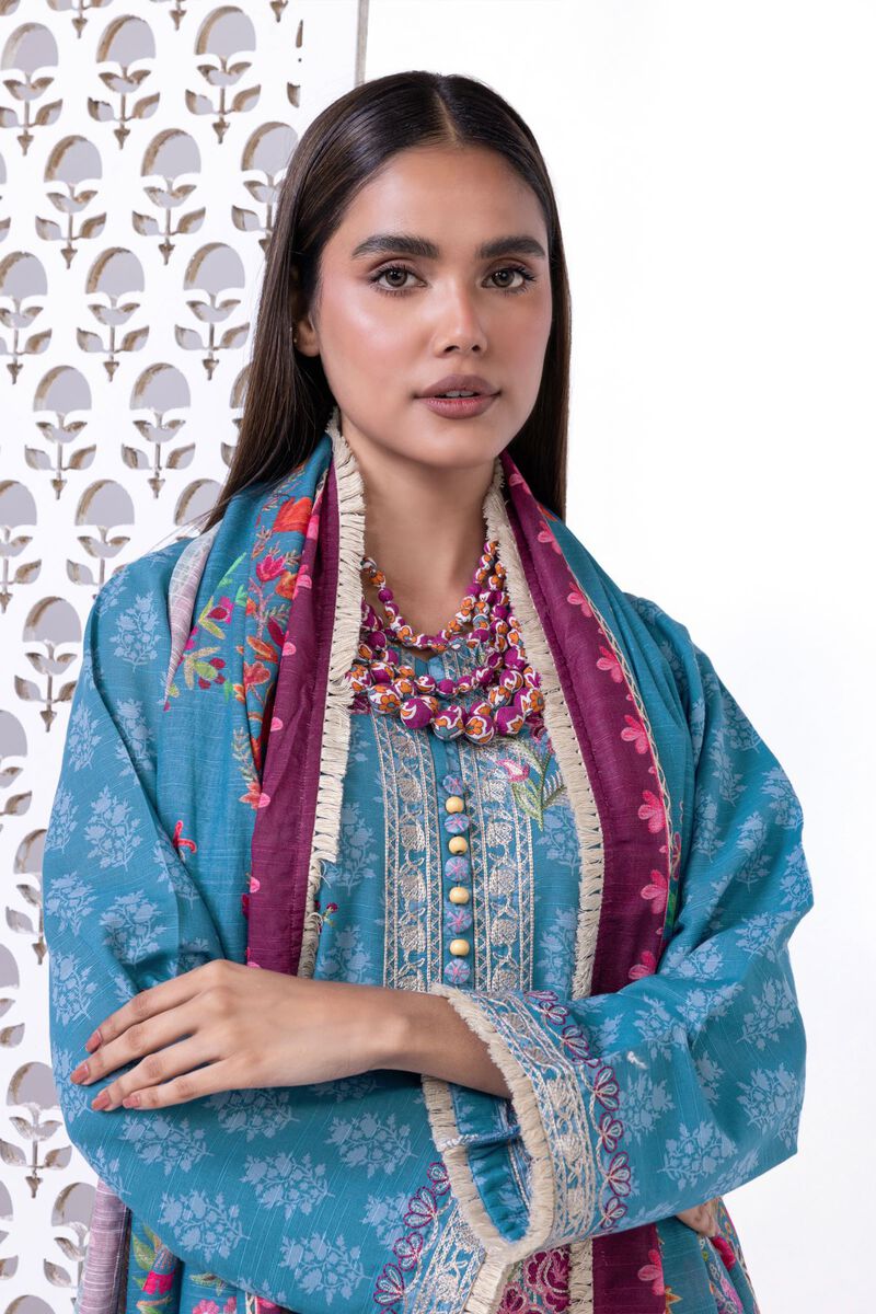 Light Khaddar | Embroidered | Khaadi