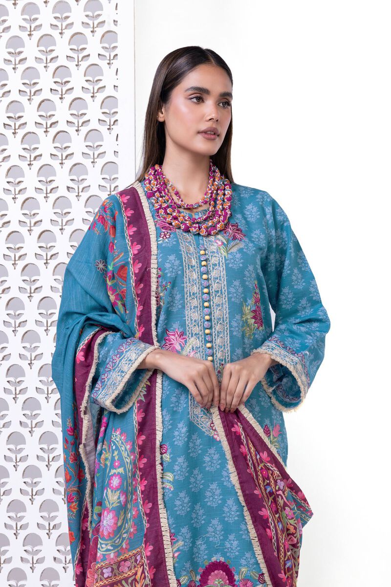 Light Khaddar | Embroidered | Khaadi